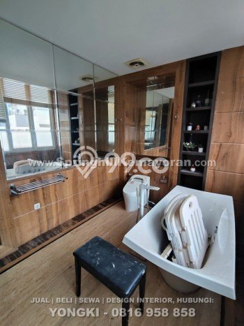 Lokasi strategis! Rumah siap huni disewakan di Kemayoran LB 500m2 Lokasi strategis! Rumah siap huni disewakan di Kemayoran LB 500m2