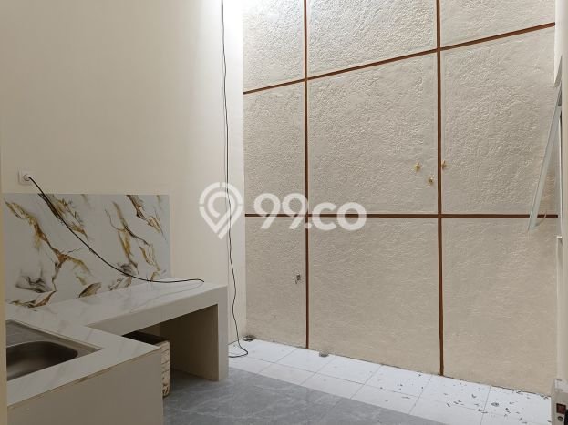 Rumah Luas Asri 2 KT Siap Pakai di Jatibening Bekasi Rumah Luas Asri 2 KT Siap Pakai di Jatibening Bekasi