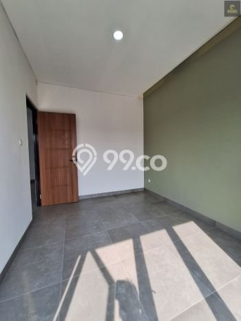 Rumah Luas Asri 3 KT Siap Pakai di BSD Kencana Loka Tangerang Rumah Luas Asri 3 KT Siap Pakai di BSD Kencana Loka Tangerang