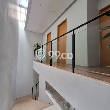 Hunian Cantik Modern Lb 129m2 di Serpong, Tangerang Selatan Hunian Cantik Modern Lb 129m2 di Serpong, Tangerang Selatan