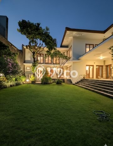 Jual Rumah Mewah Megah Dengan View Eksklusif di Kemang, Jakarta Selatan Jual Rumah Mewah Megah Dengan View Eksklusif di Kemang, Jakarta Selatan