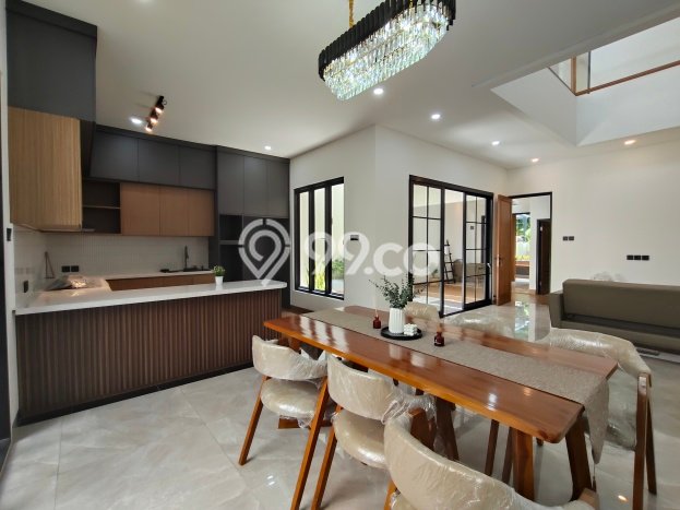 Rumah Luxury Modern Siap Huni di BSD Kencana Loka Tangerang Rumah Luxury Modern Siap Huni di BSD Kencana Loka Tangerang