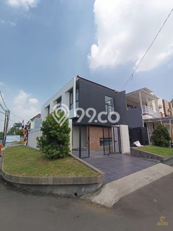 Hunian Elit LB 182m2 Siap Pakai Desain Elegan di Cipadu, Tangerang Hunian Elit LB 182m2 Siap Pakai Desain Elegan di Cipadu, Tangerang
