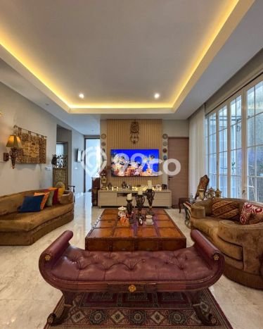Hunian Mewah LB 324m2 Siap Huni Desain Elegan di Sektor 6 - Bintaro, Tangerang Selatan Hunian Mewah LB 324m2 Siap Huni Desain Elegan di Sektor 6 - Bintaro, Tangerang Selatan