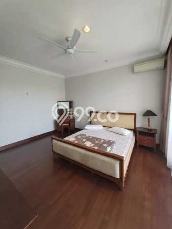 Rumah Siap Huni 5 KT 4 KM di Kebayoran Baru, Jakarta Selatan Rumah Siap Huni 5 KT 4 KM di Kebayoran Baru, Jakarta Selatan