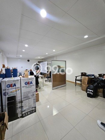 Ruko Dijual di Kebayoran Baru Jakarta Selatan dengan Luas Bangunan 300m2 Ruko Dijual di Kebayoran Baru Jakarta Selatan dengan Luas Bangunan 300m2