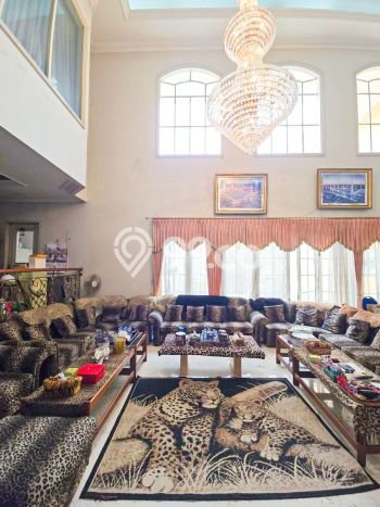 Rumah Elit Modern Tanpa Renovasi di Mega Kuningan Jakarta Selatan Rumah Elit Modern Tanpa Renovasi di Mega Kuningan Jakarta Selatan
