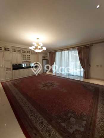Rumah Siap Huni 5 KT 4 KM di Kebayoran Baru, Jakarta Selatan Rumah Siap Huni 5 KT 4 KM di Kebayoran Baru, Jakarta Selatan