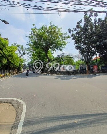Tanah Dijual Lokasi Strategis di Jakarta Selatan dengan Luas 947m2 Tanah Dijual Lokasi Strategis di Jakarta Selatan dengan Luas 947m2
