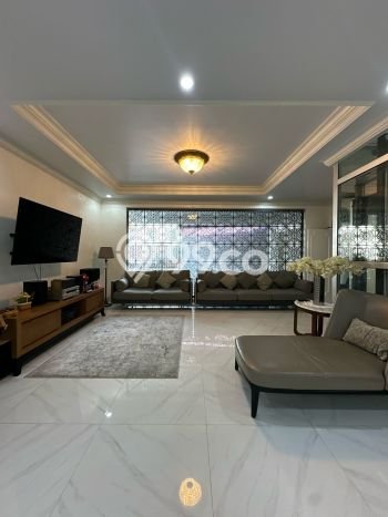Rumah Elit Modern Tanpa Renovasi di Cipete Jakarta Selatan Rumah Elit Modern Tanpa Renovasi di Cipete Jakarta Selatan