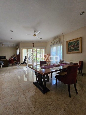 BEST INVESTMENT! Rumah di Kemang, LT 576m² LB 500m² BEST INVESTMENT! Rumah di Kemang, LT 576m² LB 500m²