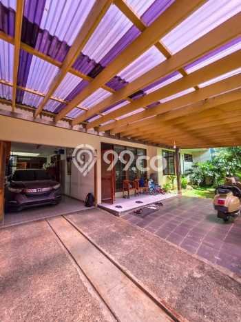 Siap Huni Hunian Elit 4 Kamar di Kebayoran Baru Dekat ke Mana Saja Siap Huni Hunian Elit 4 Kamar di Kebayoran Baru Dekat ke Mana Saja