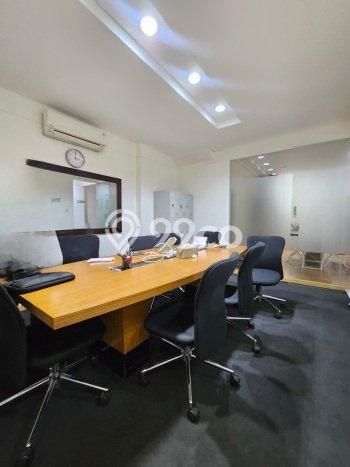 Ruko Dijual di Kebayoran Baru Jakarta Selatan dengan Luas Bangunan 300m2 Ruko Dijual di Kebayoran Baru Jakarta Selatan dengan Luas Bangunan 300m2