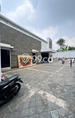 Siap Huni Hunian Elit 6 Kamar di Kebayoran Baru Dekat ke Mana Saja Siap Huni Hunian Elit 6 Kamar di Kebayoran Baru Dekat ke Mana Saja