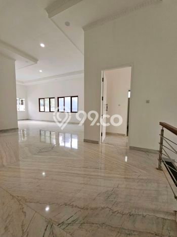 Rumah Mewah LB 580m2 Siap Huni Desain Elegan di Kemang, Jakarta Selatan Rumah Mewah LB 580m2 Siap Huni Desain Elegan di Kemang, Jakarta Selatan