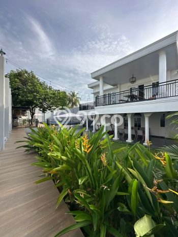 Rumah Elit Modern Tanpa Renovasi di Cipete Jakarta Selatan Rumah Elit Modern Tanpa Renovasi di Cipete Jakarta Selatan
