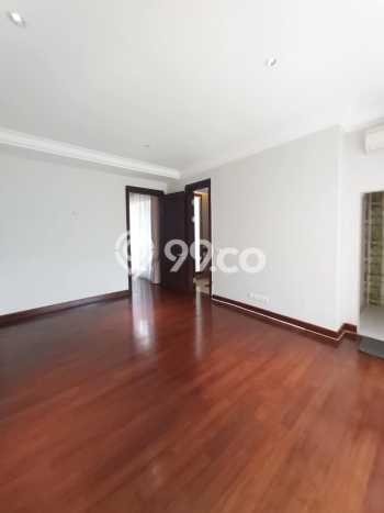 Rumah Siap Huni 5 KT 4 KM di Kebayoran Baru, Jakarta Selatan Rumah Siap Huni 5 KT 4 KM di Kebayoran Baru, Jakarta Selatan
