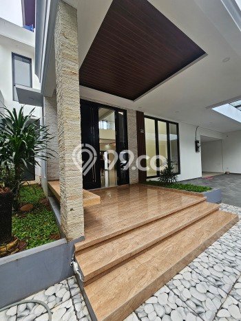 Rumah Elit Modern Siap Huni di Radio Dalam Jakarta Selatan Rumah Elit Modern Siap Huni di Radio Dalam Jakarta Selatan