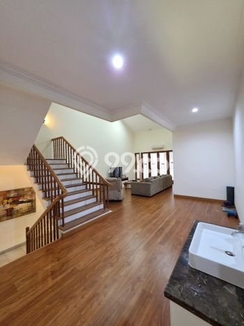 For Sale! Premium House LT 309m2 Desain Modern di Pondok Indah For Sale! Premium House LT 309m2 Desain Modern di Pondok Indah