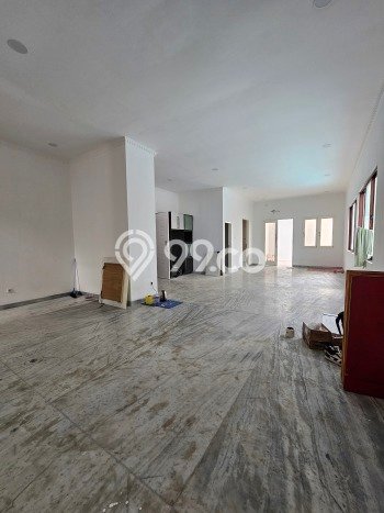 Rumah Mewah LB 580m2 Siap Huni Desain Elegan di Kemang, Jakarta Selatan Rumah Mewah LB 580m2 Siap Huni Desain Elegan di Kemang, Jakarta Selatan