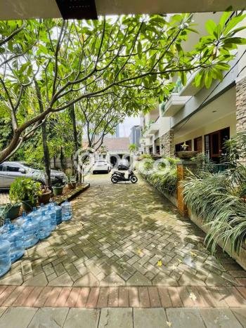 Cocok Untuk Investasi! Dijual Kost di Kuningan 33 Kamar Cocok Untuk Investasi! Dijual Kost di Kuningan 33 Kamar