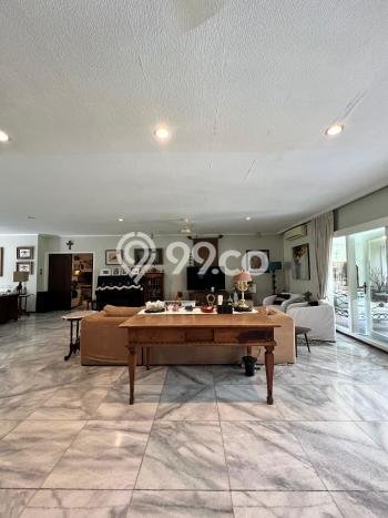 Properti Nyaman 4 KT LT 1065m2m² di Kemang, Jakarta Selatan Properti Nyaman 4 KT LT 1065m2m² di Kemang, Jakarta Selatan