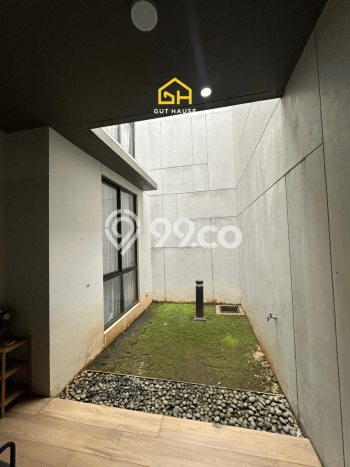 Rumah Nyaman dengan Luas Tanah 153m² di Lokasi BSD City, Tangerang Rumah Nyaman dengan Luas Tanah 153m² di Lokasi BSD City, Tangerang