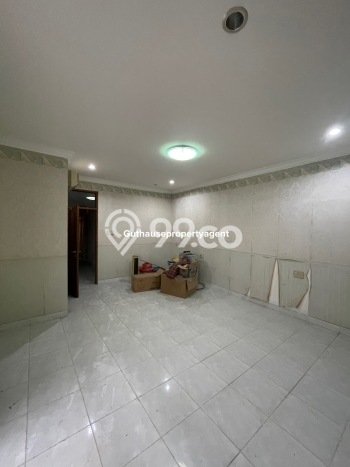 Rumah Elit LB 250m2 Siap Pakai Desain Elegan di Pantai Indah Kapuk, Jakarta Utara Rumah Elit LB 250m2 Siap Pakai Desain Elegan di Pantai Indah Kapuk, Jakarta Utara