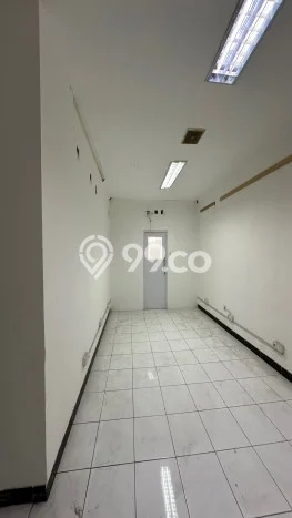 Unit Komersial Disewakan di Jakarta Pusat Area Strategis Harga Kompetitif Unit Komersial Disewakan di Jakarta Pusat Area Strategis Harga Kompetitif