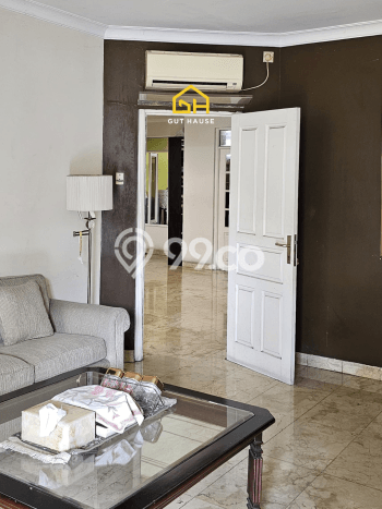 Rumah Elit Modern Tanpa Renovasi di Bintaro Jakarta Selatan Rumah Elit Modern Tanpa Renovasi di Bintaro Jakarta Selatan