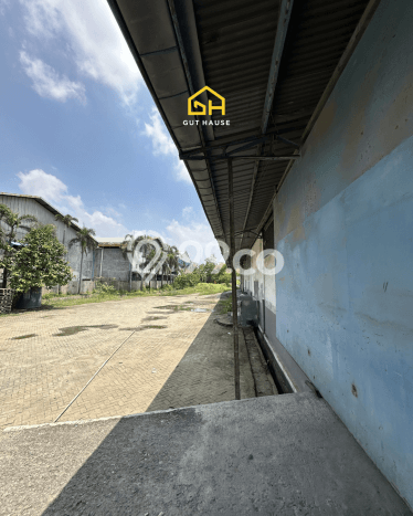 Area Ramai! Gudang Dijual di Karang Tengah untuk Bisnis Luas Bangunan 2000m2 Area Ramai! Gudang Dijual di Karang Tengah untuk Bisnis Luas Bangunan 2000m2