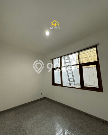 Ready to Use! Premium House LT 200m2 Desain Elegan di Pluit Ready to Use! Premium House LT 200m2 Desain Elegan di Pluit
