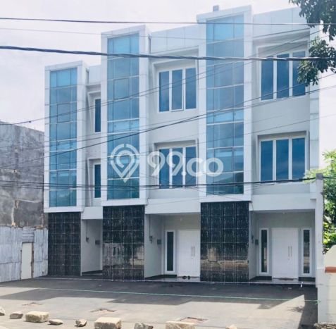Ruko Dijual di Jakarta Selatan LT 90m2 & LB 245m2 Lokasi Terbaik! Ruko Dijual di Jakarta Selatan LT 90m2 & LB 245m2 Lokasi Terbaik!