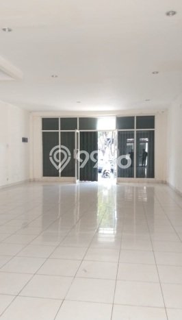 Disewakan Ruko komersial di Pondok Aren luas bangunan 324m2 Disewakan Ruko komersial di Pondok Aren luas bangunan 324m2