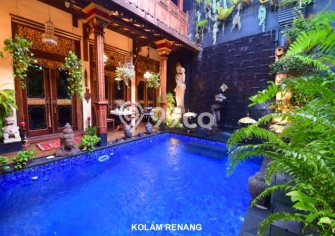 Ready to Use! Luxury House LT 1025m2 Desain Elegan di Lebak Bulus Ready to Use! Luxury House LT 1025m2 Desain Elegan di Lebak Bulus