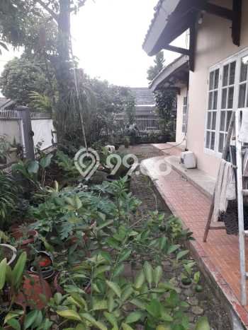 Rumah Elit Modern Tanpa Renovasi di BSD Tangerang Rumah Elit Modern Tanpa Renovasi di BSD Tangerang