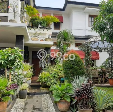 Hunian Elit LB 500m2 Siap Huni Desain Elegan di Bintaro, Tangerang Selatan Hunian Elit LB 500m2 Siap Huni Desain Elegan di Bintaro, Tangerang Selatan