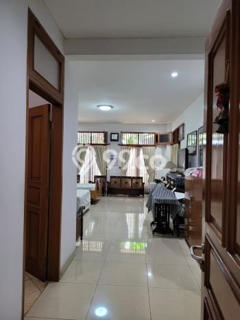 Hunian Mewah Dijual LT 900m2 di Pesanggrahan, Jakarta Selatan Hunian Mewah Dijual LT 900m2 di Pesanggrahan, Jakarta Selatan