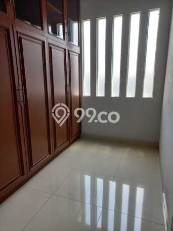 Jual Rumah Strategis Bagus Punya 4 KT di Ciputat Tangerang Selatan SHM Jual Rumah Strategis Bagus Punya 4 KT di Ciputat Tangerang Selatan SHM