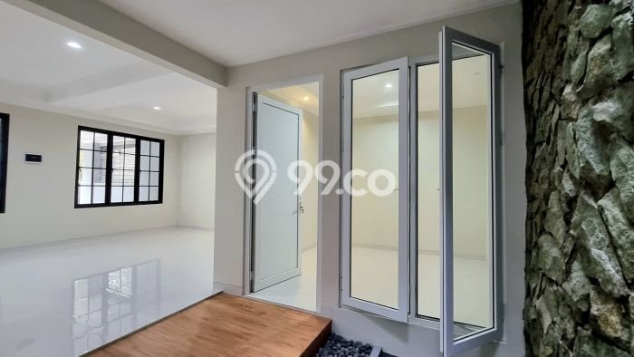 Rumah Mewah LB 160m2 Siap Huni Desain Elegan di Bintaro, Tangerang Selatan Rumah Mewah LB 160m2 Siap Huni Desain Elegan di Bintaro, Tangerang Selatan