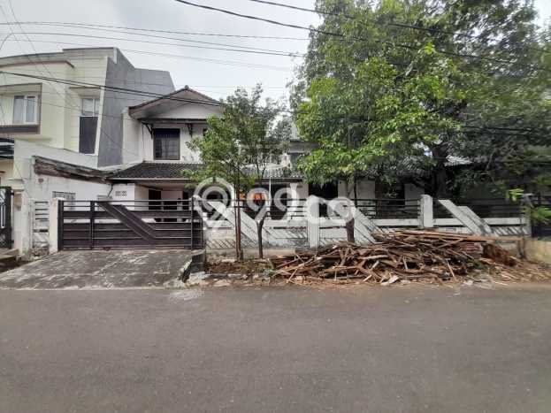 Rumah Elit Modern Tanpa Renovasi di Pulomas Jakarta Timur Rumah Elit Modern Tanpa Renovasi di Pulomas Jakarta Timur
