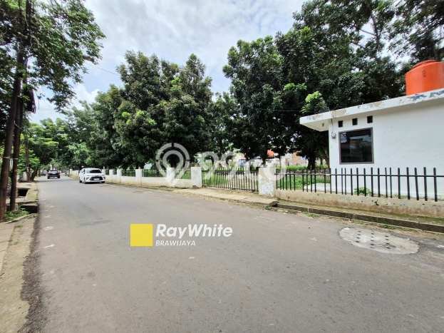 Rumah EXCLUSIVE di Kebayoran Baru, Jakarta Selatan, Luas 690m² Bangunan 700m² KESEMPATAN TERBATAS! Rumah EXCLUSIVE di Kebayoran Baru, Jakarta Selatan, Luas 690m² Bangunan 700m² KESEMPATAN TERBATAS!