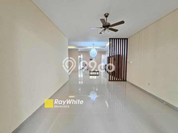 Rumah di Lebak Bulus, 3 KM, Akses Universitas, LT 265m² Bangunan 300m² Rumah di Lebak Bulus, 3 KM, Akses Universitas, LT 265m² Bangunan 300m²