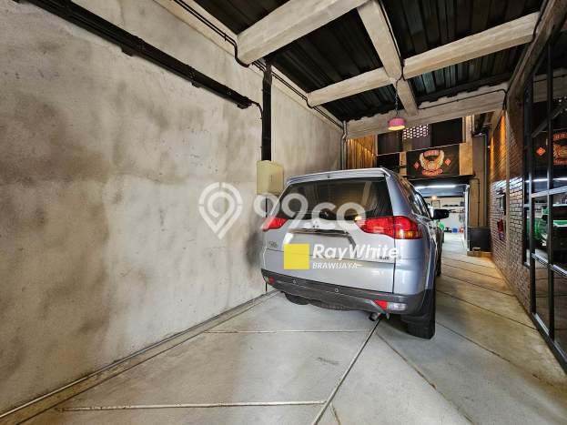 Dijual Rumah Luas Megah Dengan View Eksklusif di Setiabudi, Jakarta Selatan Dijual Rumah Luas Megah Dengan View Eksklusif di Setiabudi, Jakarta Selatan