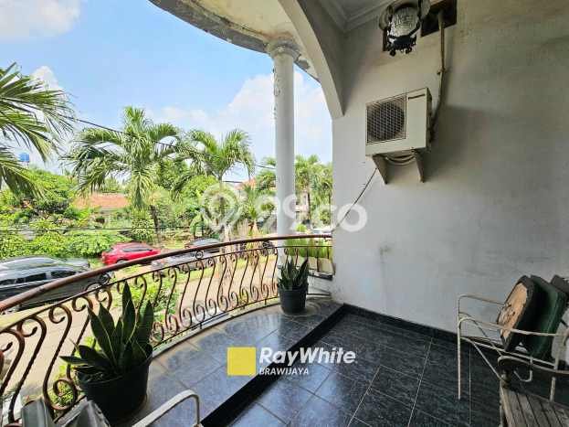 Rumah Elit LB 350m2 Siap Huni Desain Elegan di Pondok Pinang, Jakarta Selatan Rumah Elit LB 350m2 Siap Huni Desain Elegan di Pondok Pinang, Jakarta Selatan