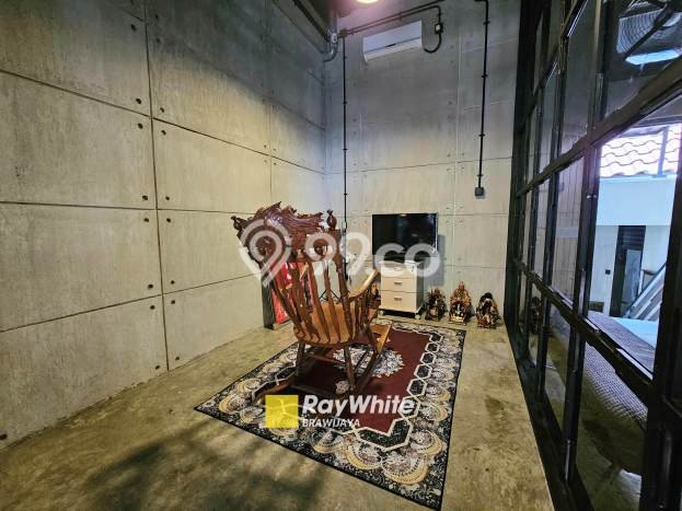 Dijual Rumah Luas Megah Dengan View Eksklusif di Setiabudi, Jakarta Selatan Dijual Rumah Luas Megah Dengan View Eksklusif di Setiabudi, Jakarta Selatan