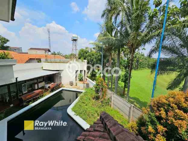 Ready to Use! Premium House LT 738m2 Desain Elegan di Pangkalan Jati Ready to Use! Premium House LT 738m2 Desain Elegan di Pangkalan Jati
