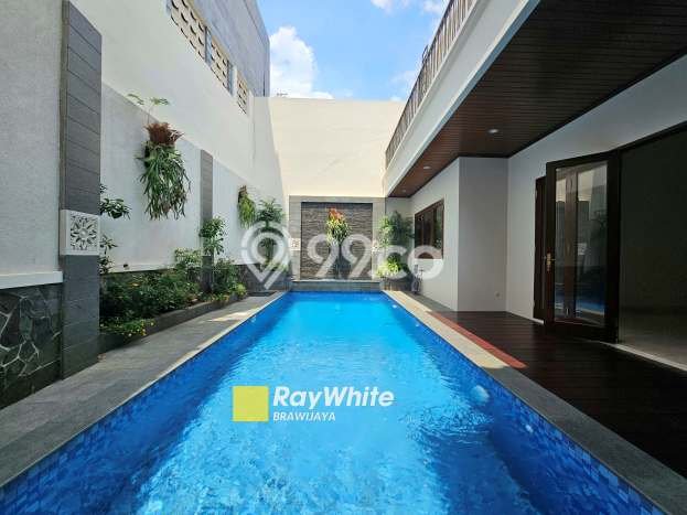 Rumah 5 KT 5 KM di Kawasan , Jakarta Selatan Rumah 5 KT 5 KM di Kawasan , Jakarta Selatan