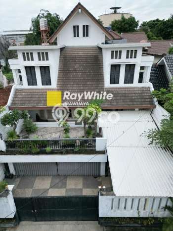 DIJUAL CEPAT! Rumah Ready Stock Lokasi Premium Kebayoran Baru, Luas 353m² LB 600m² DIJUAL CEPAT! Rumah Ready Stock Lokasi Premium Kebayoran Baru, Luas 353m² LB 600m²