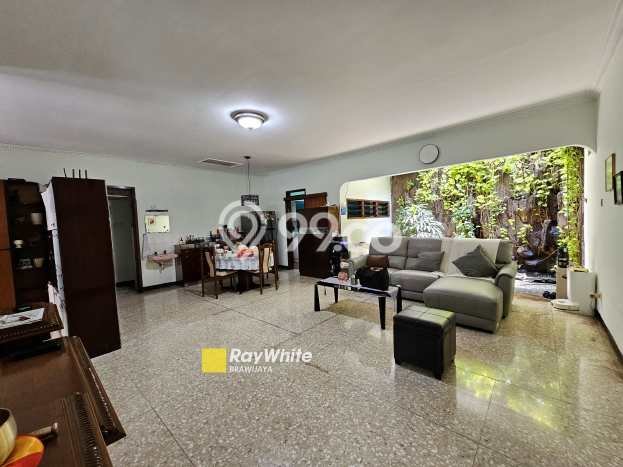 Jual Rumah Luas Elegan Dengan View Eksklusif di Cipinang, Jakarta Timur Jual Rumah Luas Elegan Dengan View Eksklusif di Cipinang, Jakarta Timur